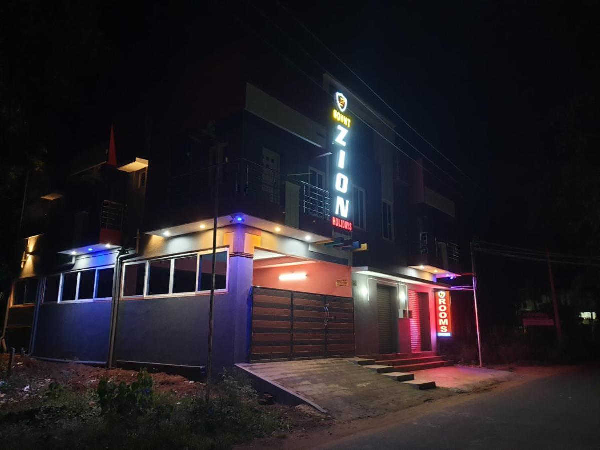 Mount Zion Holidays Hotel Kuttalam  Exterior photo