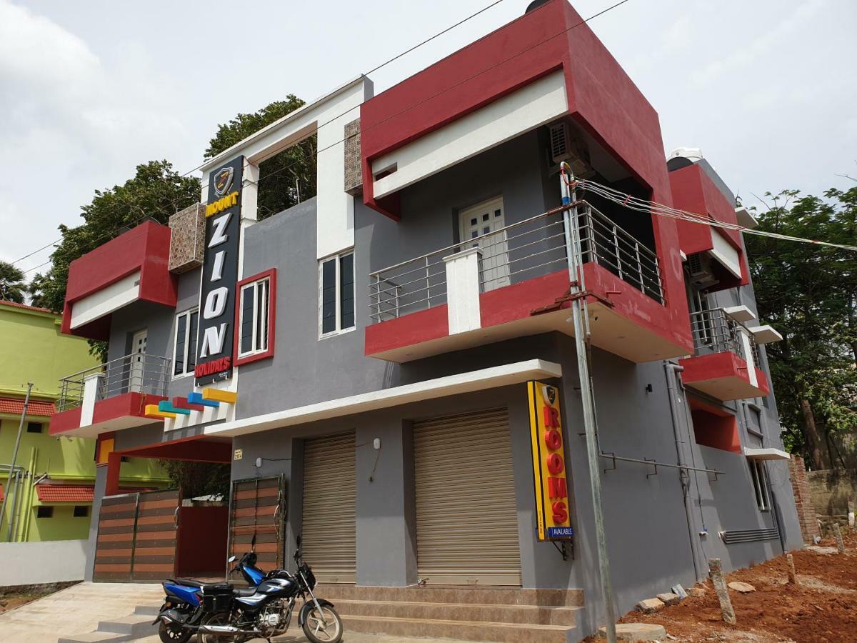 Mount Zion Holidays Hotel Kuttalam  Exterior photo